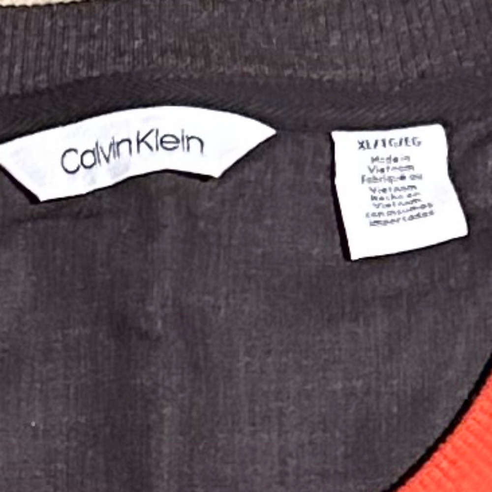 Calvin Klein Crewneck Sweater - Picture 2 of 3